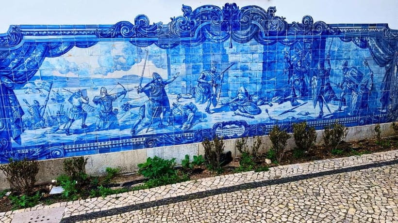 Lisbon: Old Town Tuk Tuk Tour - National Pantheon of Santa Engracia: a quick look with enough context to make it memorable