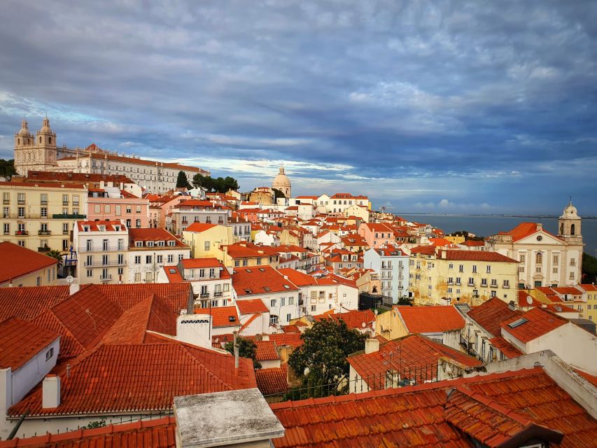 Lisbon: Old Town TukTuk Tour and Scenic Viewpoints in Alfama - From Lisbon Cathedral to Portas do Sol, getting oriented fast
