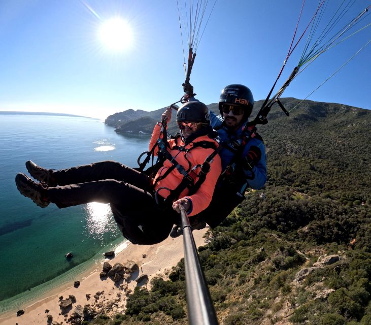 Lisbon: Paragliding Tandem Flight - Why tandem paragliding over Lisbon feels different from a typical tour