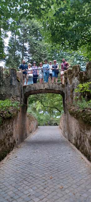 Lisbon: Pena Palace, Regaleira, Sintra, and Cascais Day Trip - Sintra free time: photos, walking, and food tasting options