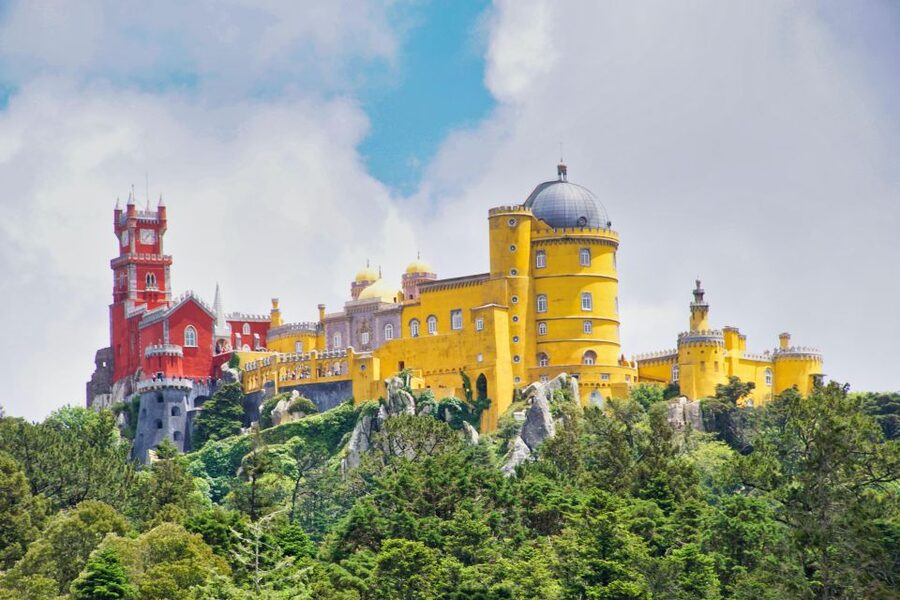 Lisbon: Pena, Regaleira & Atlantic Coast Tour with a Local - Price and value: what $76 covers, and what you still need to pay