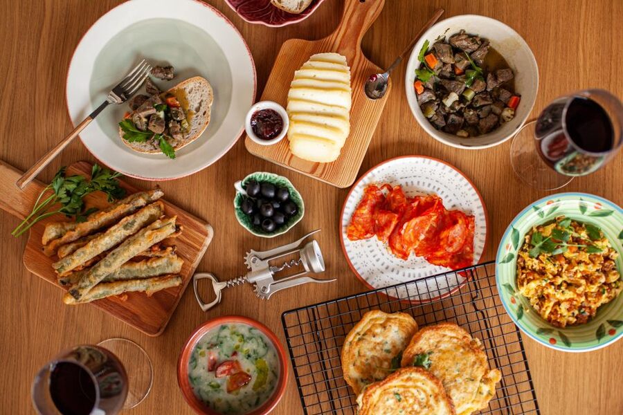 Lisbon: Portuguese Petiscos Cooking Class - A hands-on petiscos cooking class is a smart Lisbon food memory
