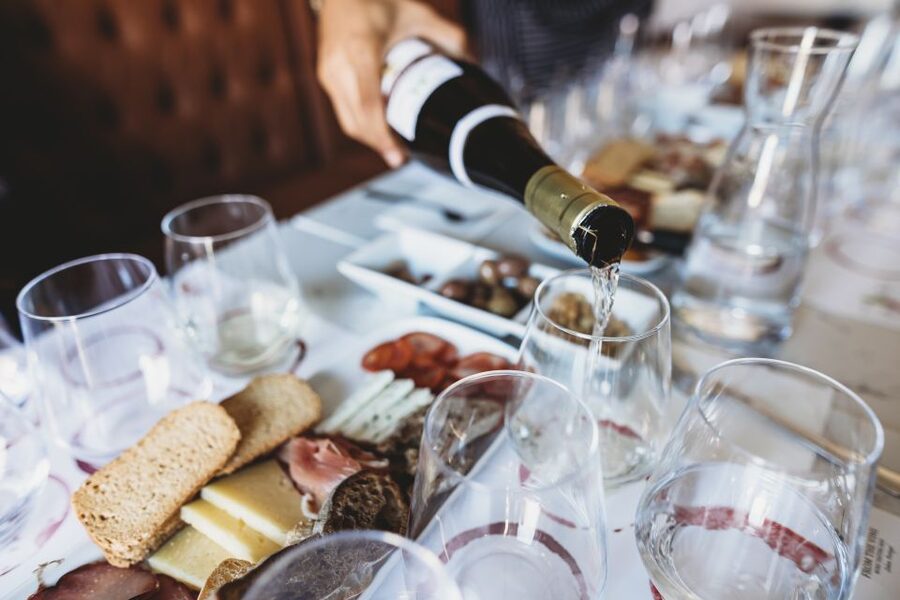 Lisbon: Portuguese Wine and Cheese Tasting with Lunch - How the 2-Hour Wine and Cheese Session Actually Moves