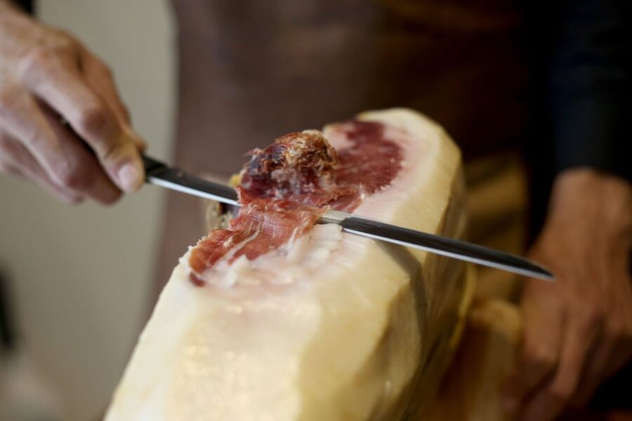 Lisbon: Premium Port Wine Tasting & Tapas - Key highlights at a glance