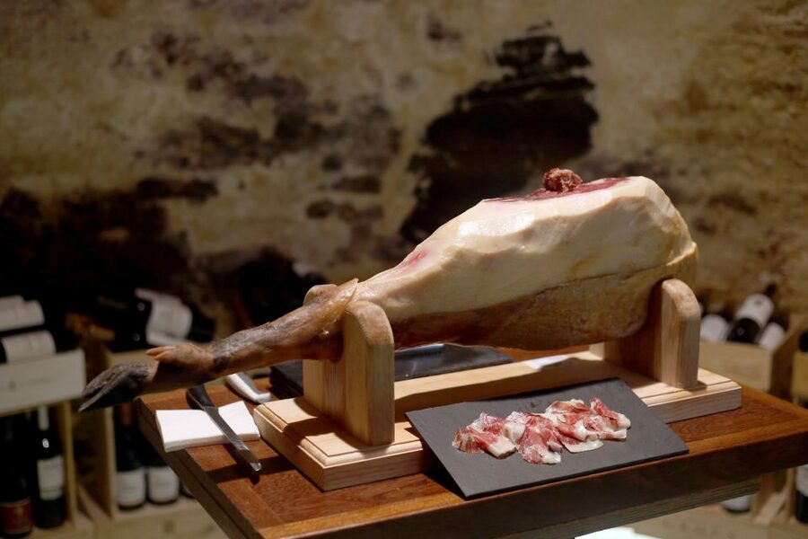 Lisbon: Premium Wine and Tapas Tasting Session - Who This Tasting Suits Best, and Who Should Rethink It
