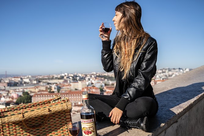 Lisbon Private 5-Hour Eco Tuk-Tuk Tour with Local Tastings - Moorish Quarter to Graça: Tiles, Multicultural Flavors, and Castle Views