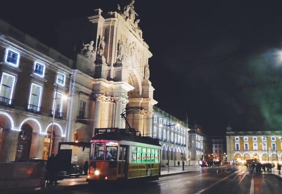 Lisbon: Private Christmas Lights Tour by Eco Tuk Tuk - Key points to know before you ride