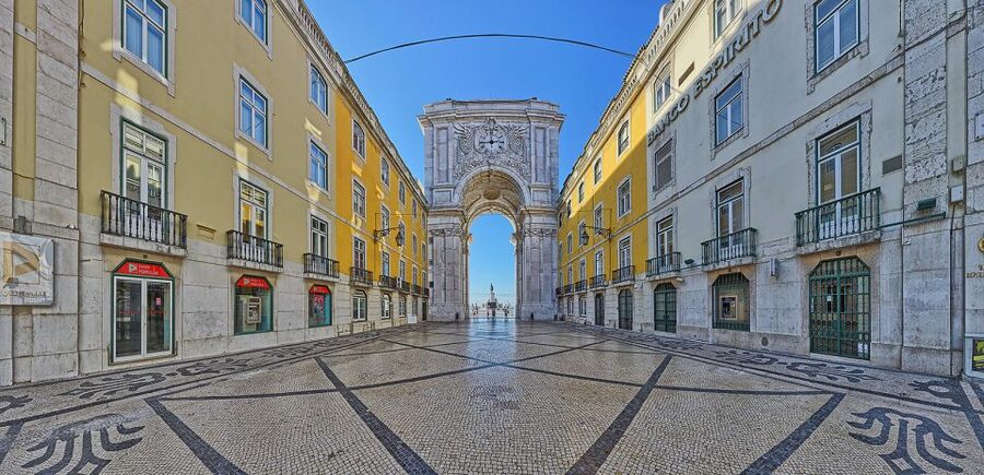 Lisbon: Private Full Day City Tour - 25 de Abril Bridge Views Before Christ the King