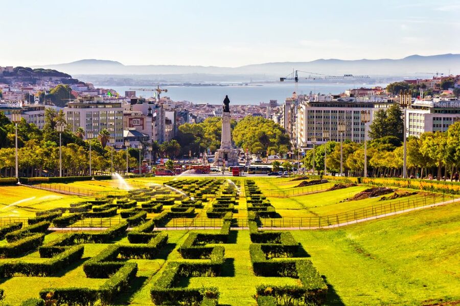 Lisbon: Private Half-Day Tour with Hotel Pickup - Mercedes van and hotel pickup: the comfort piece you feel right away