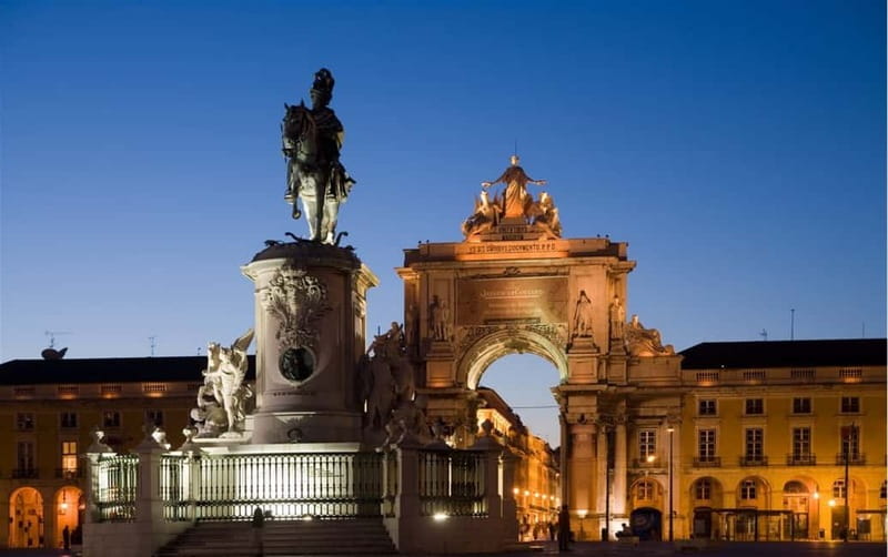 Lisbon: Private Night Tour with Fado Dinner Show - Our Lady of the Mount: the 360-degree nighttime view you want after dark