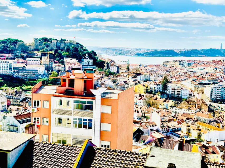 Lisbon: Private Old Town Tuk Tuk Tour - Portas do Sol Terrace: Short Stop, Big View Payoff