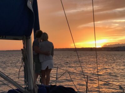 Private Sunset Sailing Tour with Champagne