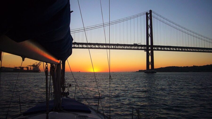 Lisbon: Private Sunset Sailing Tour with Champagne - Back Toward North Bank Icons: Terreiro do Paço and Cais do Sodré