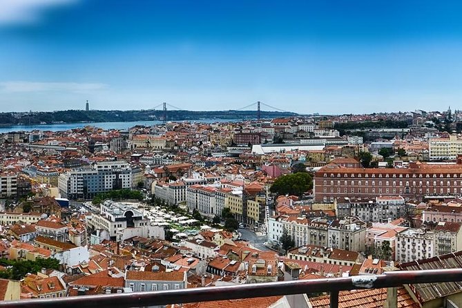 Lisbon Private Tuk Tuk Tour and Hotel Pickup: 2, 3, or 4 Hours - Choosing 2, 3, or 4 hours without cutting the best parts
