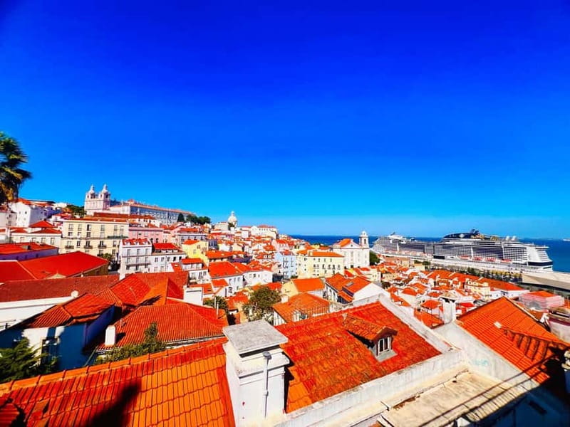 Lisbon: Private Tuk Tuk Tour with Polaroid Photos - Why this tuk-tuk route works in Lisbon