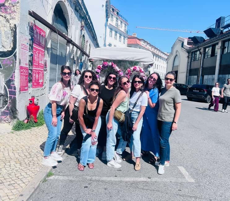 Lisbon: Private Tuktuk Tour with History & Music - Churches, Alfama Corners, and the Fado Feeling