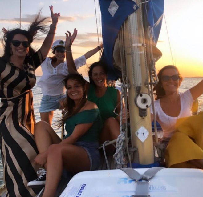 Lisbon: Sailboat Sunset Tour with a Drink - Key things to know before you go