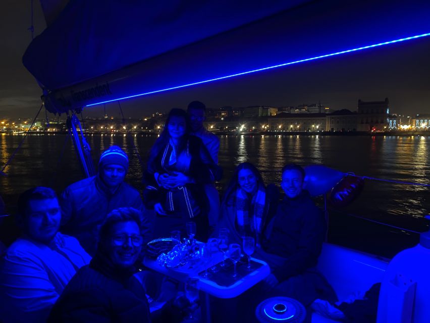 Lisbon: Sailboat Tour w/ Local Guide and Open Bar Green Wine - The Sunset Advantage: How to Pick the Right Departure Time