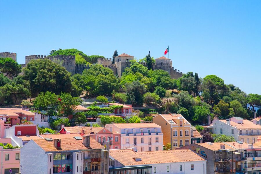 Lisbon: São Jorge Castle E-Ticket and Audio Guide - Enter São Jorge Castle faster with an e-ticket you keep on your phone
