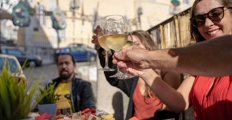 Lisbon: Segway Food Tour of Alfama and Old Town Lisbon - Quick hits before you go