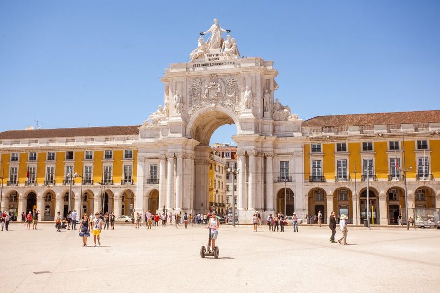 Lisbon: Segway Medieval Tour of Alfama and Mouraria - Lisbon Cathedral (Sé de Lisboa): the oldest worship in Lisbon