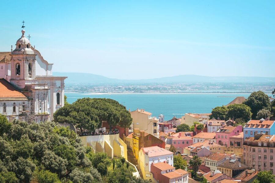 Lisbon: Sightseeing City Tour by Tuk-Tuk - Alfama and the Fado Museum: old streets, real atmosphere