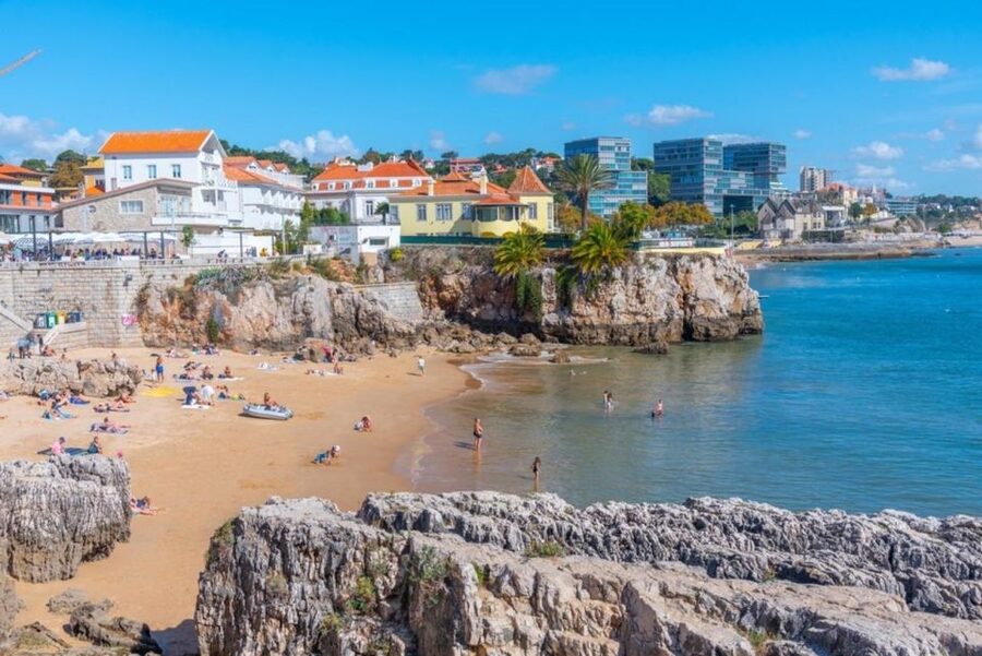 Lisbon: Sintra, Pena, Cabo da Roca Coast & Cascais Day Tour - Cascais: 2 hours of free time by the sea