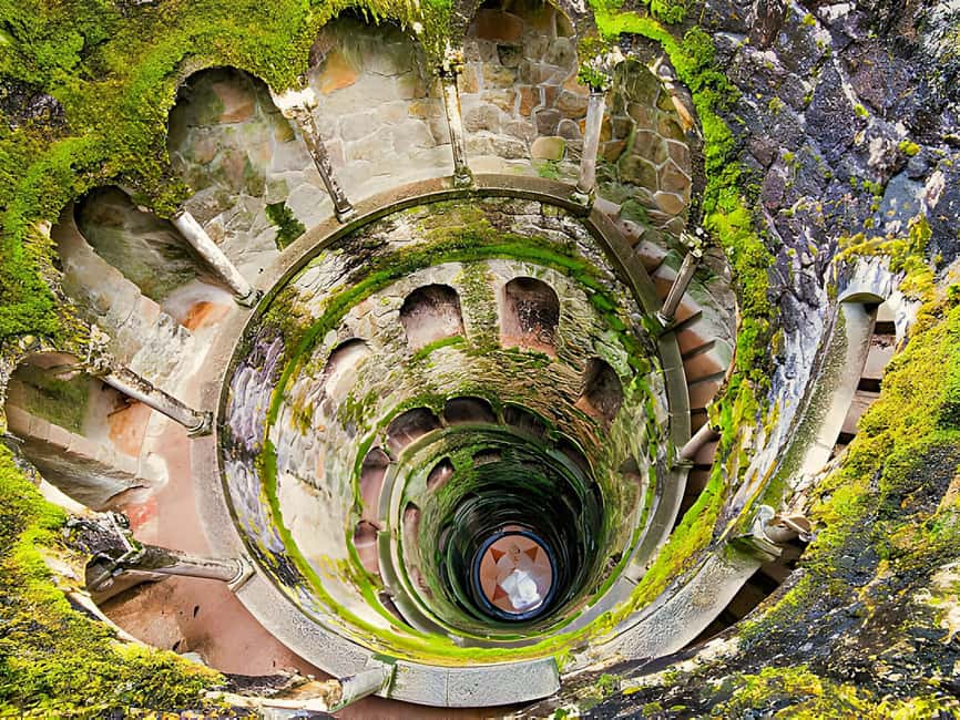 Lisbon: Sintra, Pena Palace, Cabo da Roca, & Cascais Tour - The Pena Palace Interior Choice: Chambers Included vs Without