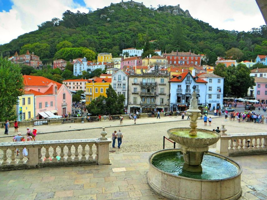 Lisbon: Sintra & Pena Palace Guided Tour with Hotel Pickup - Why this Sintra and Pena Palace tour hits the sweet spot from Lisbon