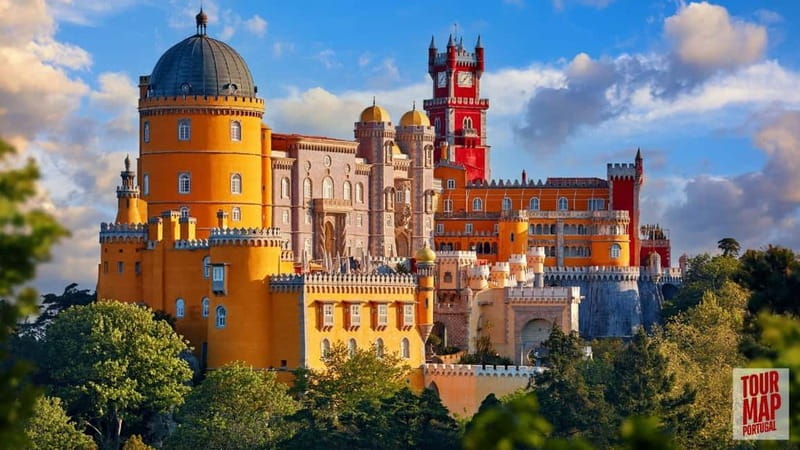 Lisbon: Sintra, Pena Palace, Moorish Castle & Regaleira Tour - Why Sintra in one day actually works