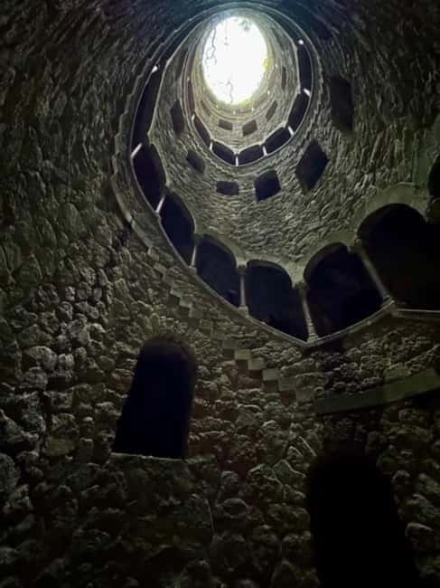 Lisbon: Sintra, Pena Palace, Moorish Castle & Regaleira Tour - Moorish Castle: the best views come with a workout