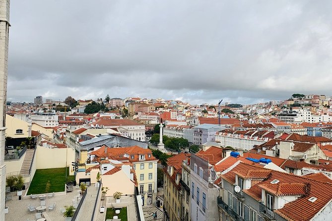 Lisbon - Small Group Walking Tour - Largo de São Domingos and Igreja de São Domingos: memory in stone