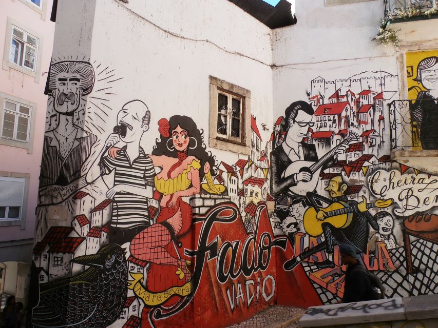 Lisbon: Street Art and Historical Walking Tour - From Miradouro da Graça to street-art mode: the smart start