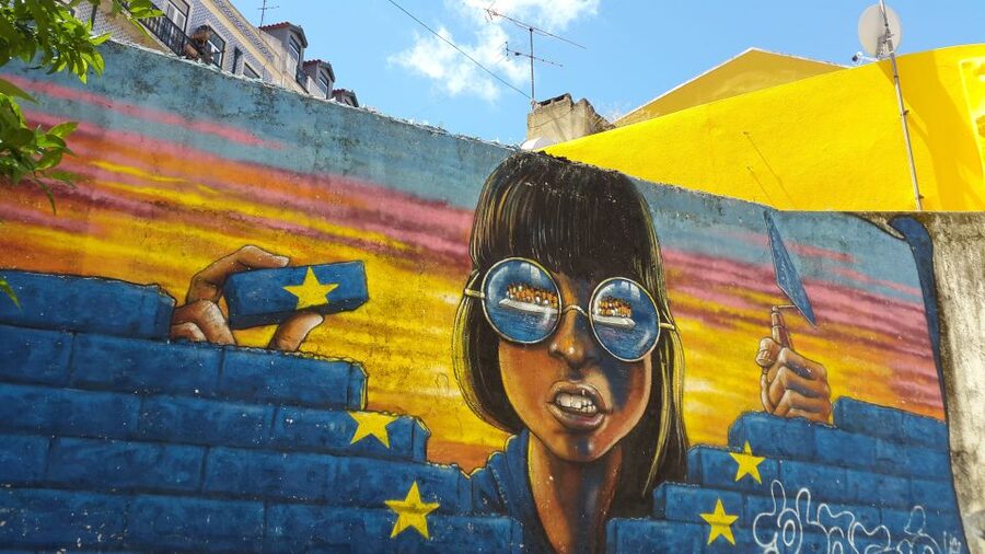 Lisbon: Street Art and Historical Walking Tour - Graça and Mouraria: walls that talk about Lisbon