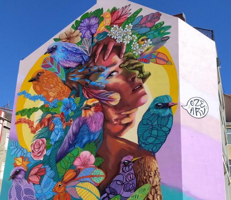 Lisbon: Street Art Walk - The Must-See Names on the Route: Obey, Add Fuel, Ozearv, and More
