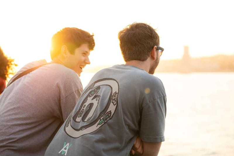 Lisbon: Sunset Boat Tour with Music and Drinks - Meeting at Sardinha do Tejo: Getting Started Without a Headache