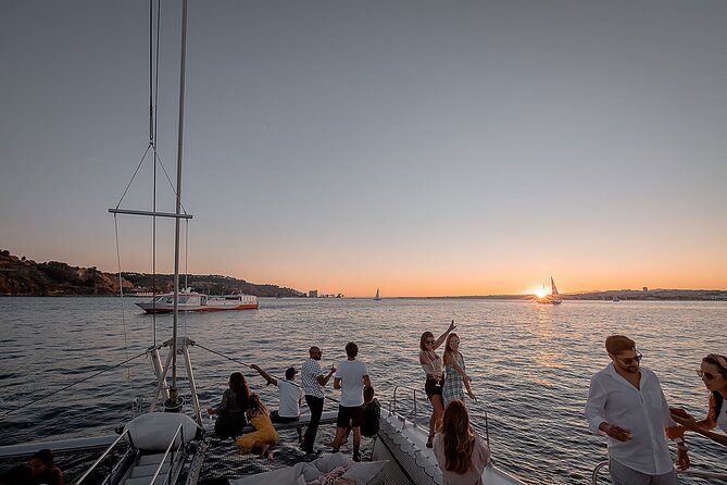 Lisbon : Sunset Catamaran Boat Tour with Music and Drinks - Key things to know before you go