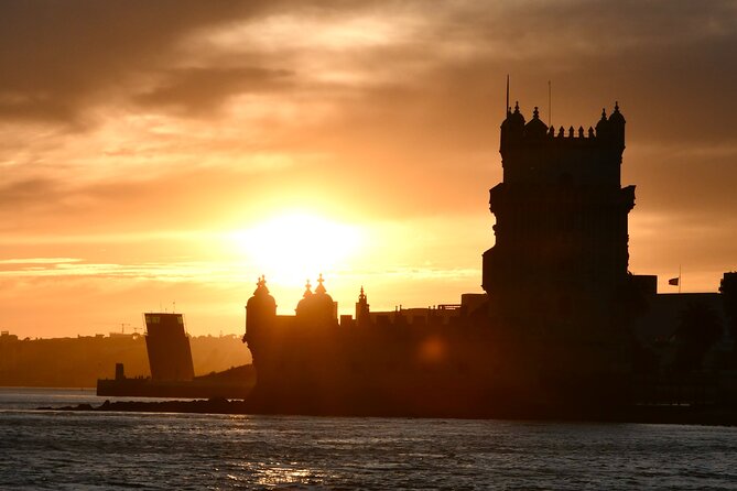 Lisbon: Sunset Catamaran Boat Tour with Music and Drinks - Finding the dock, then easing into cruise mode