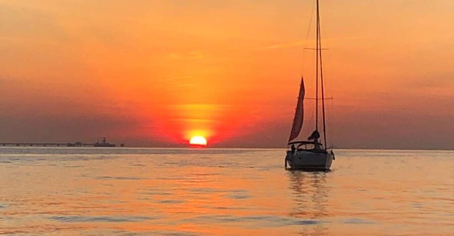 Lisbon: Sunset Cruise with Drinks and Snacks - Key Highlights You Will Actually Care About