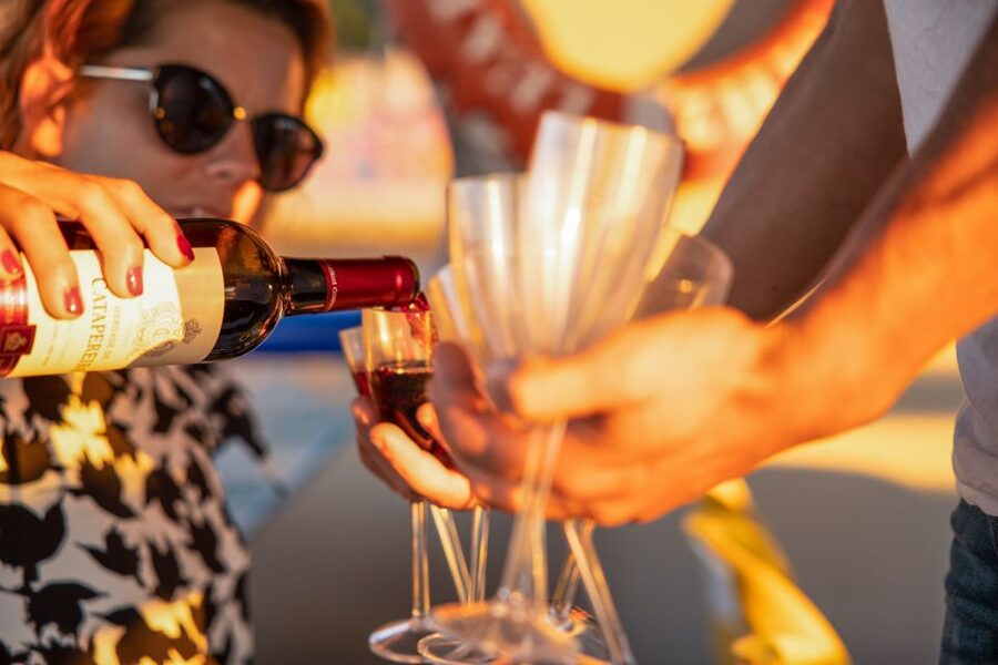 Lisbon: Sunset Cruise with Live DJ and Drinks - Price and value: where the $28 per person makes sense
