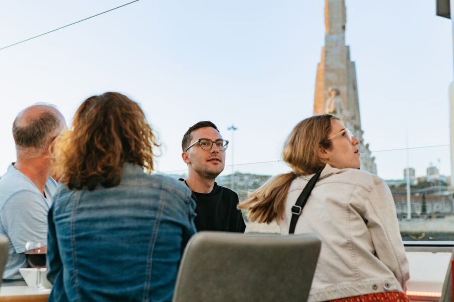 Lisbon: Sunset Cruise with Welcome Drink and Snacks - Timing and Weather: What Changes on the Tagus After Sunset