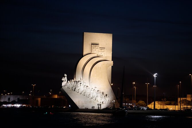 Lisbon – Sunset DJ & Porto Tonic Premium Boat Experience - The Almada side and Cristo Rei: one statue, two worlds