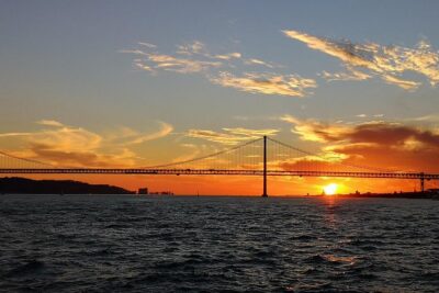 Lisbon Sunset Sailing Tour on Luxury Sailing Yacht with 2 Drinks