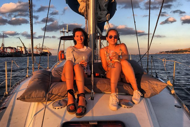 Lisbon Sunset Sailing Tour with White or Rosé Wine and Snacks - Belém Waterfront Views: Torre de Belém and the Age of Exploration
