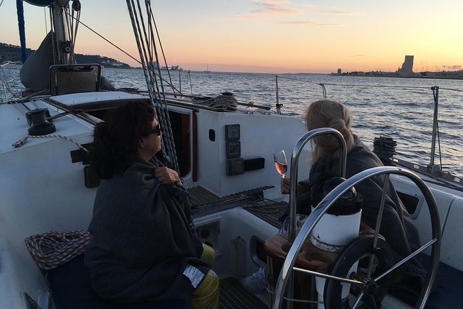 Lisbon Sunset Sailing Tour with White or Rosé Wine and Snacks - Royal Palace Stop: 19th-Century Power, Then Republic-Era Change