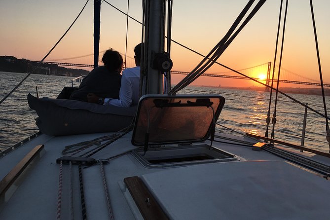 Lisbon Sunset Sailing Tour with White or Rosé Wine and Snacks - Wine, Snacks, and the On-Board Vibe You Should Expect
