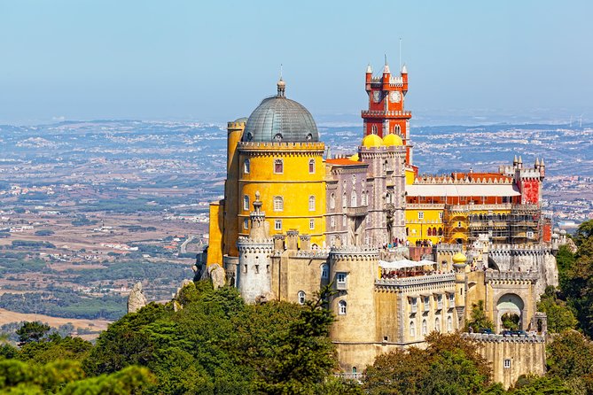 Lisbon Super Saver: 2-Day Sintra, Cascais, Fatima, Nazare and Obidos Small-Group Day Trips - Day 2: Fátima Sanctuary, Batalha Monastery, Nazaré Cliffs, and Óbidos Walls