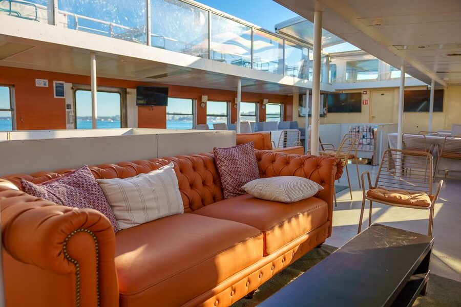 Lisbon: Tagus River Boat Tour with One Drink Included - Christ the King From the Water, a Surprising View