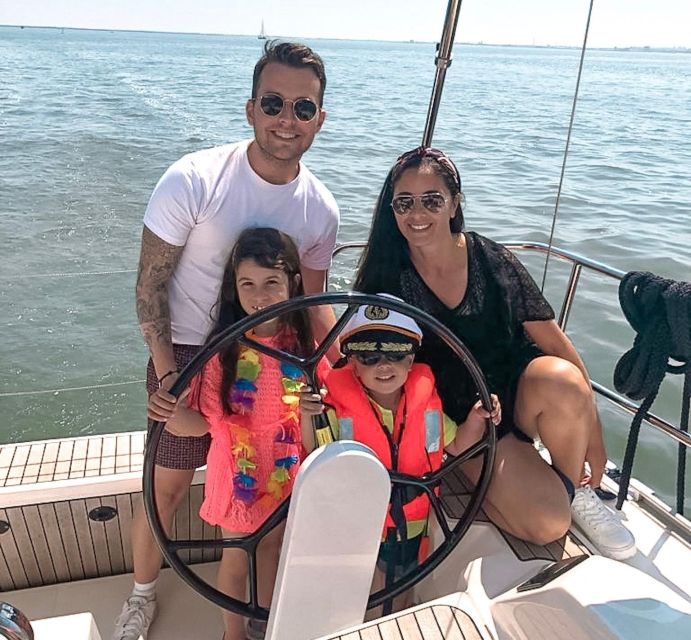 Lisbon: Tagus River Cruise, Morning, Day, Sunset, or Night - The crew and guiding style that people praise