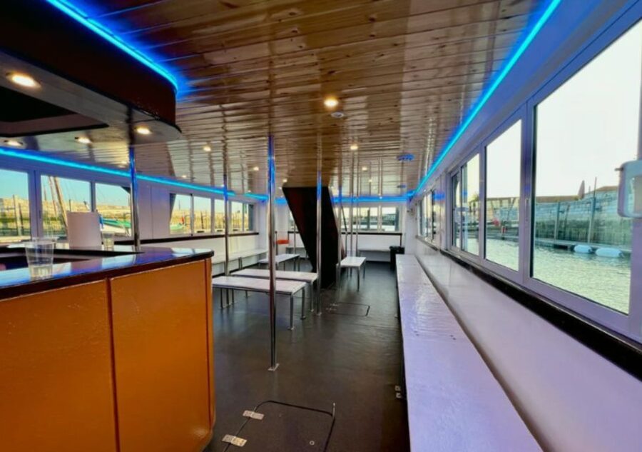 Lisbon: Tagus River Cruise to the Ocean & Dolphin Watching - Your 2.5 hours on the water, stop by stop
